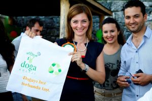 Doğa Koleji “Doğayı Bez Torbanda Taşı” Projesi ile yeni bir çevre hareketi başlatıyor