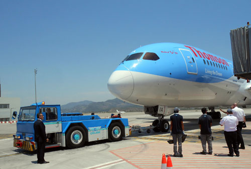 787 Dreamliner’ın Türkiye’ye ilk seferi Dalaman’a yapıldı