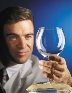 MAN_GLASS_COVER