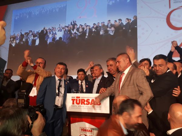 TÜRSAB başkanlık yarışında Firuz Bağlıkaya’dan tarihi zafer