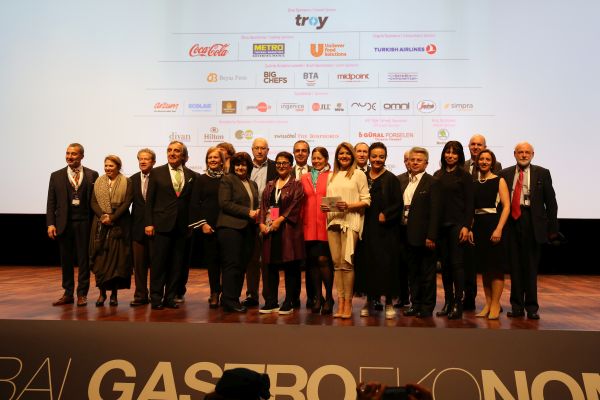 TURYİD’in global zirvesinde 360 derece “gastroekonomi” konuşuldu