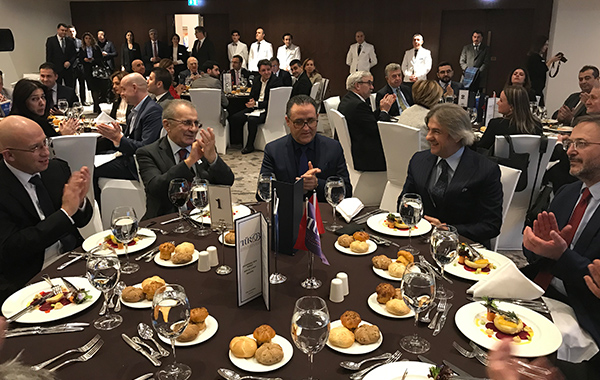 TÜROB geleneksel yemeğinde KKTC Turizm Bakanını ağırladı 