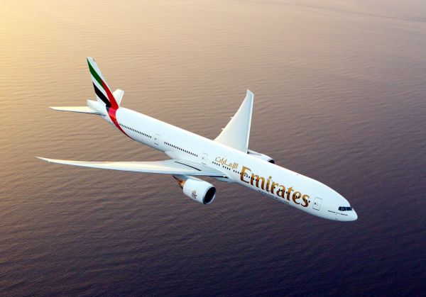Emirates’in ilk yolcu uçuşu bugün başlıyor