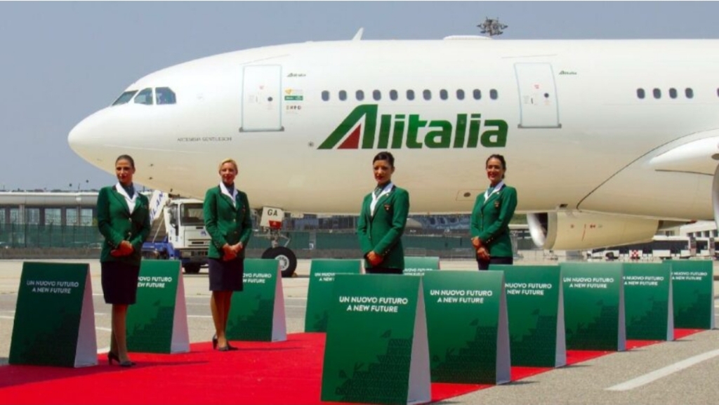 75 yıllık İtalyan havayolu şirketi uçuşlarını durduruyor