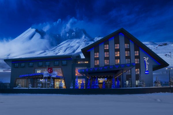Radisson, ilk kayak otelini Erciyes’te açtı