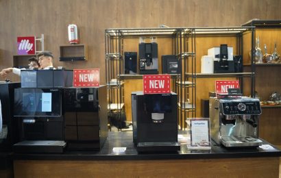 Öztiryakiler üç yeni kahve makinesi modelini tanıttı
